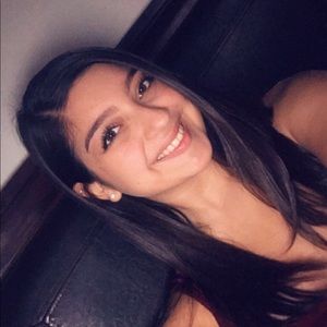 Meet your Posher, Alyssa